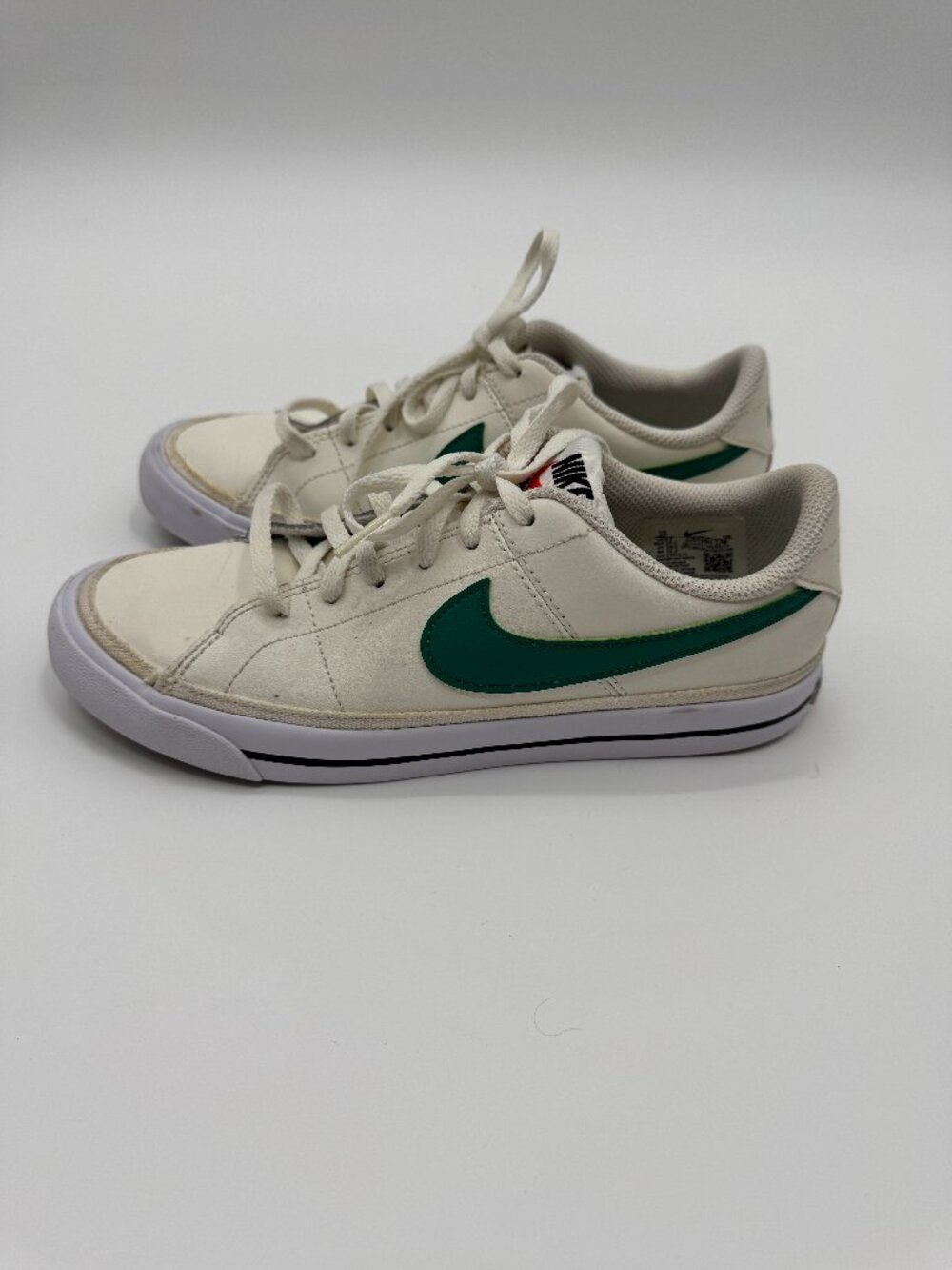 Nike Court Legacy GS Sail Green Noise Leather Sneakers 5Y / Women 6.5 Retro